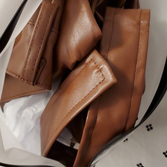 Shein plus women's vegan leather pants - Picture 6 of 10